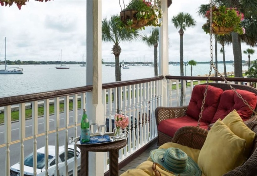 مبيت وإفطار Bayfront Marin House