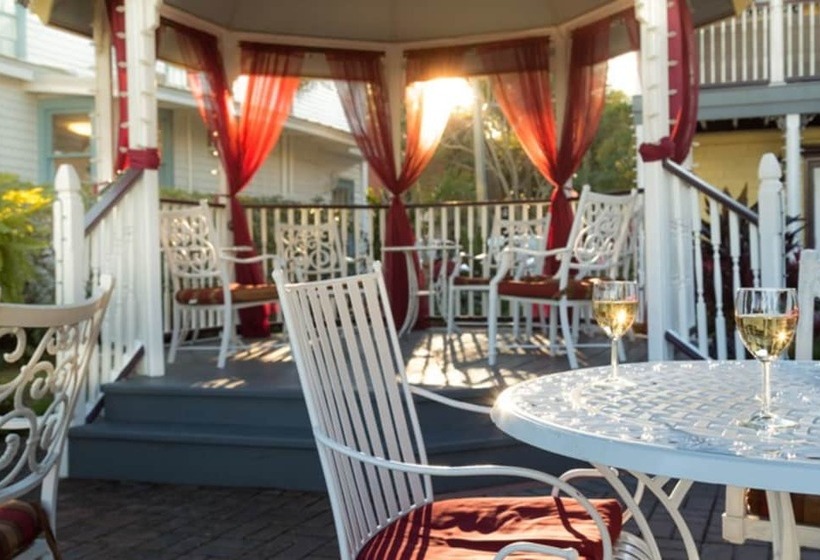 مبيت وإفطار Bayfront Marin House