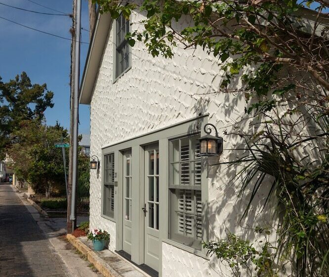 مبيت وإفطار Bayfront Marin House