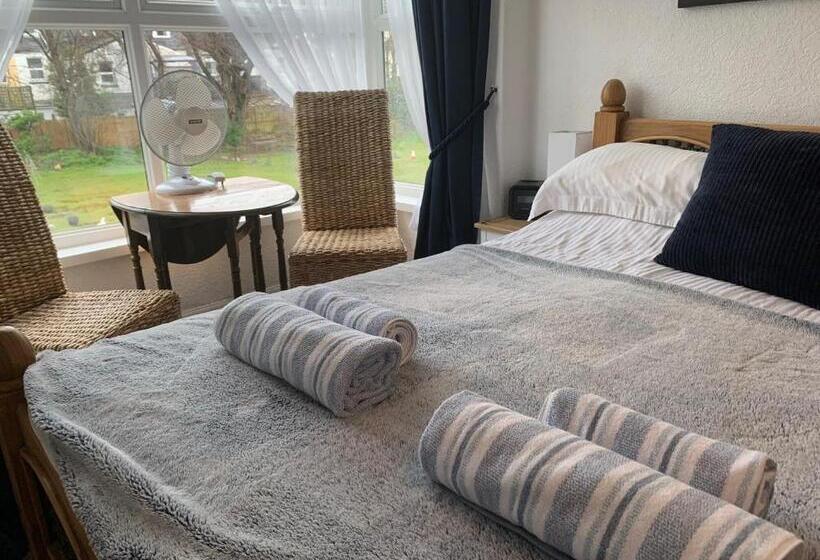 تختخواب و صبحانه Bella Vista