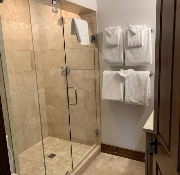 مبيت وإفطار Bentwood Inn