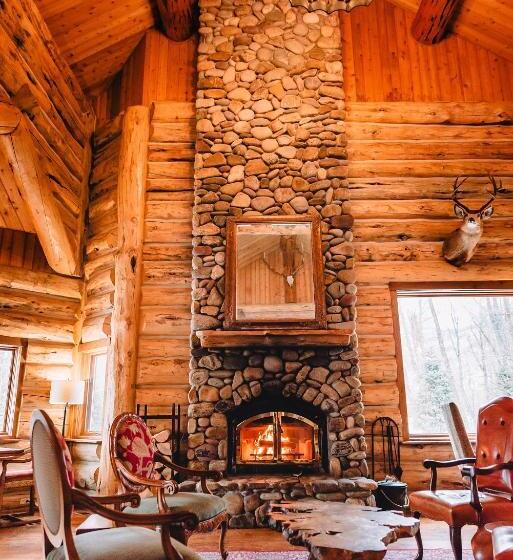 مبيت وإفطار Bentwood Inn