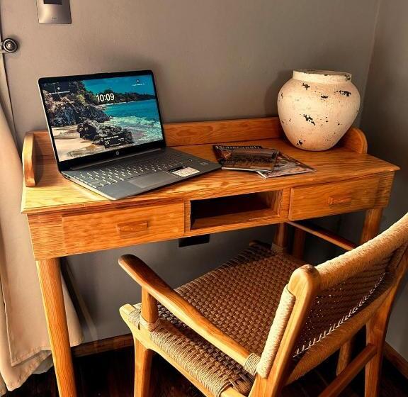 تختخواب و صبحانه Bito S Hotel Boutique
