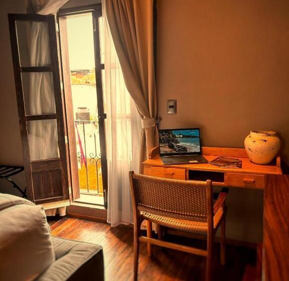 تختخواب و صبحانه Bito S Hotel Boutique