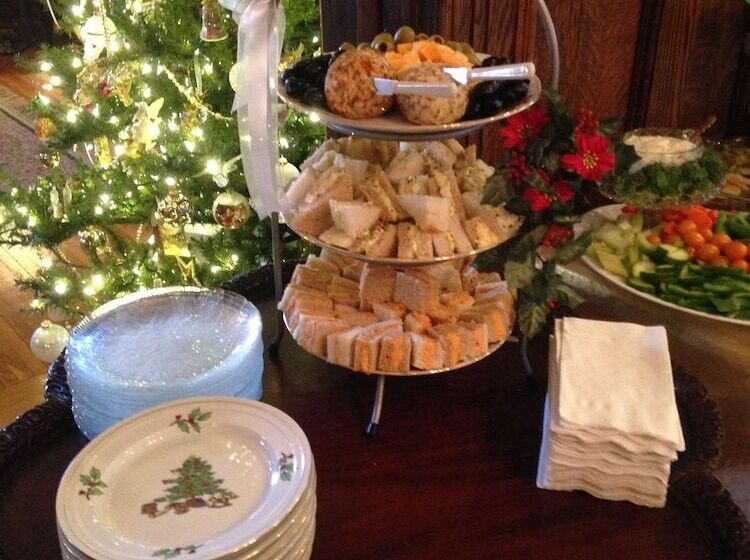 住宿加早餐  Brass Pineapple Inn