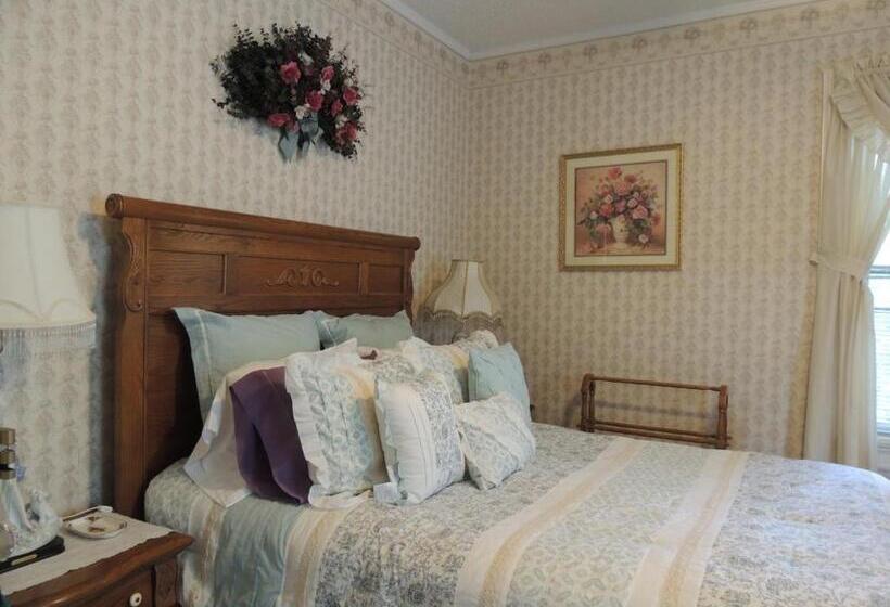 ベッドアンドブレックファースト Brookview Manor Inn