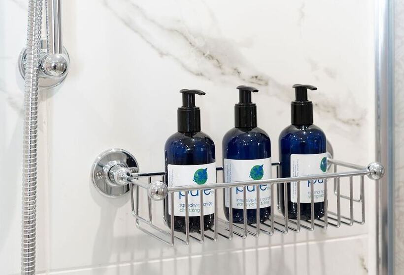 Bed and Breakfast Camilla House Garden Flat