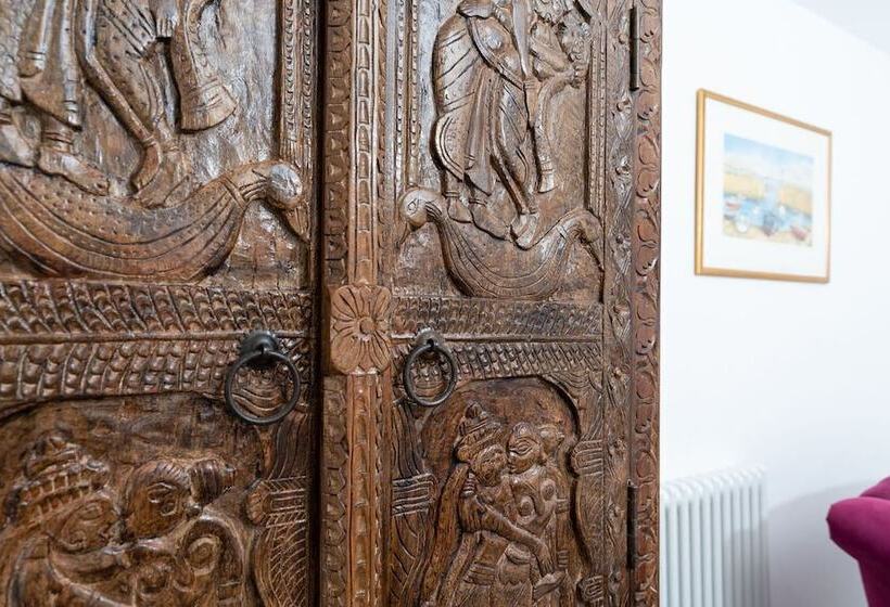 Bed and Breakfast Camilla House Garden Flat