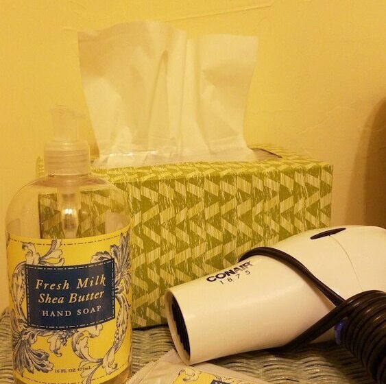 مبيت وإفطار Centennial House