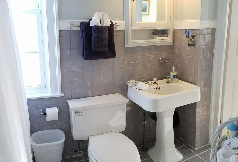 مبيت وإفطار Centennial House