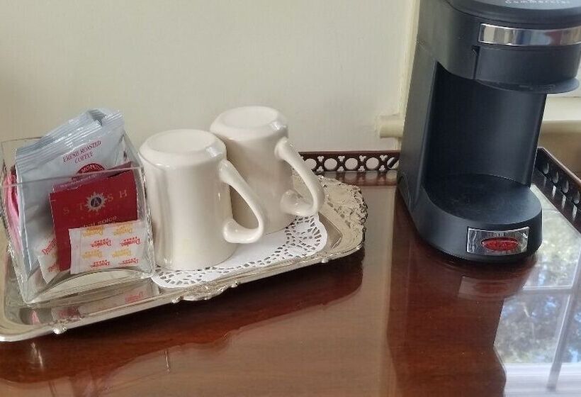 مبيت وإفطار Centennial House