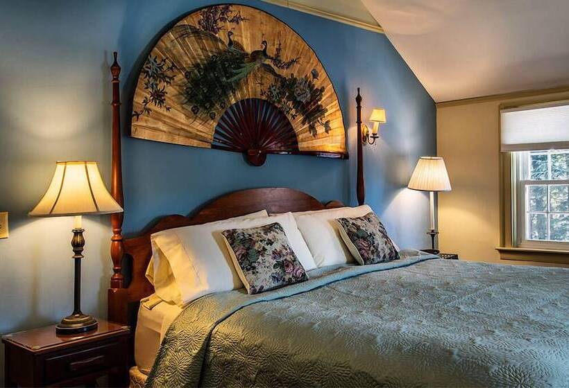 Bed and Breakfast Centennial House