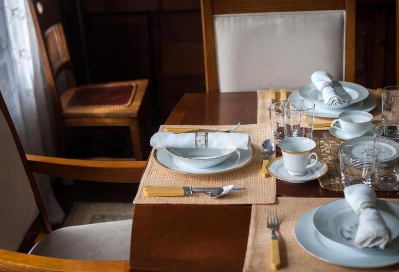 Bed and Breakfast Craftsman Inn