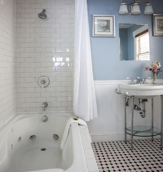 Bed and Breakfast Craftsman Inn