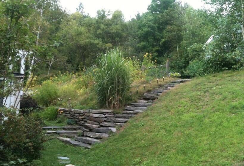 تختخواب و صبحانه Deerhill Inn