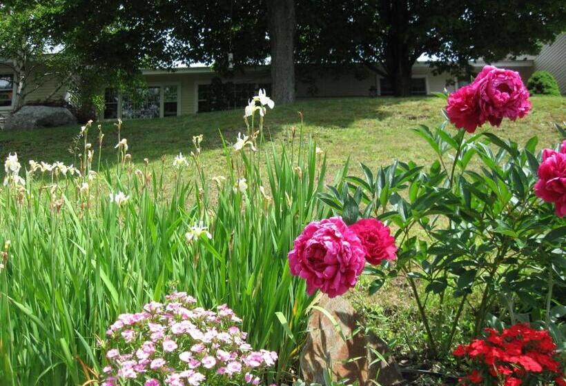 تختخواب و صبحانه Deerhill Inn