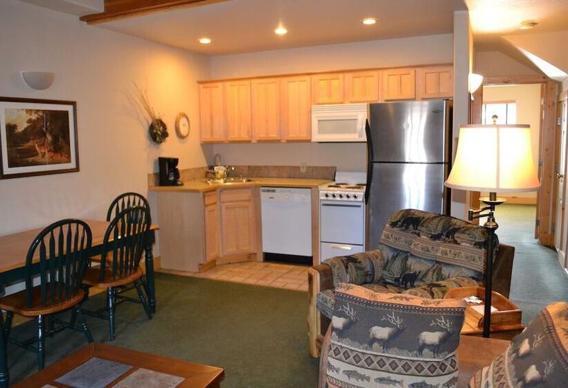 مبيت وإفطار Eagle Fire Lodge & Cabins