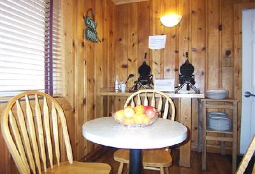 مبيت وإفطار Eagle Fire Lodge & Cabins