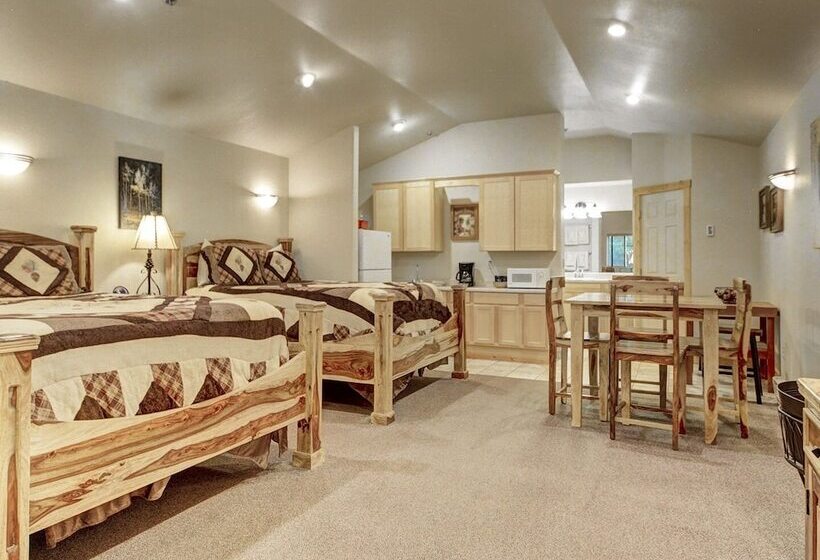 مبيت وإفطار Eagle Fire Lodge & Cabins