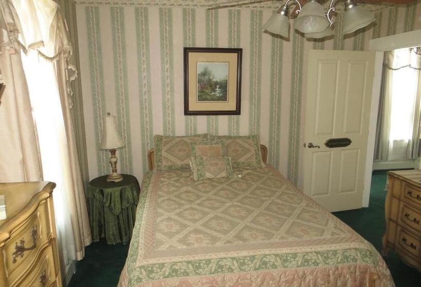 مبيت وإفطار Edith Palmer's Country Inn