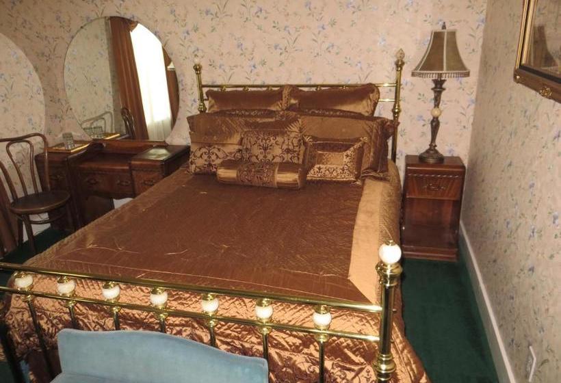 مبيت وإفطار Edith Palmer's Country Inn