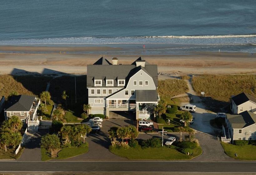 مبيت وإفطار Elizabeth Pointe Lodge