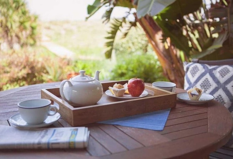 مبيت وإفطار Elizabeth Pointe Lodge