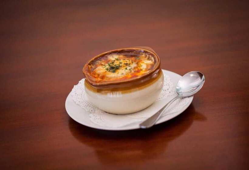 مبيت وإفطار Elizabeth Pointe Lodge