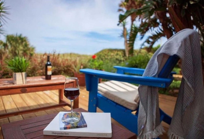 مبيت وإفطار Elizabeth Pointe Lodge