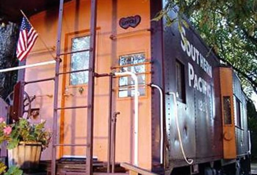 Featherbed Railroad B&b Resort