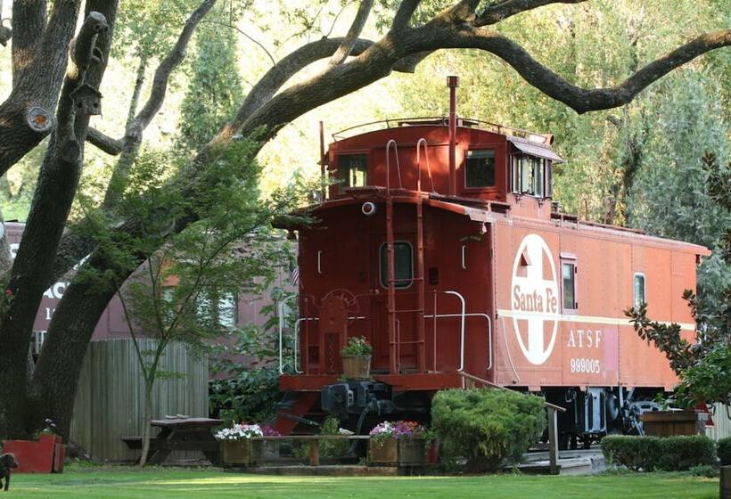 Featherbed Railroad B&b Resort