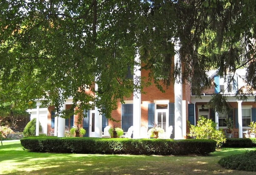 تختخواب و صبحانه Federal House Inn