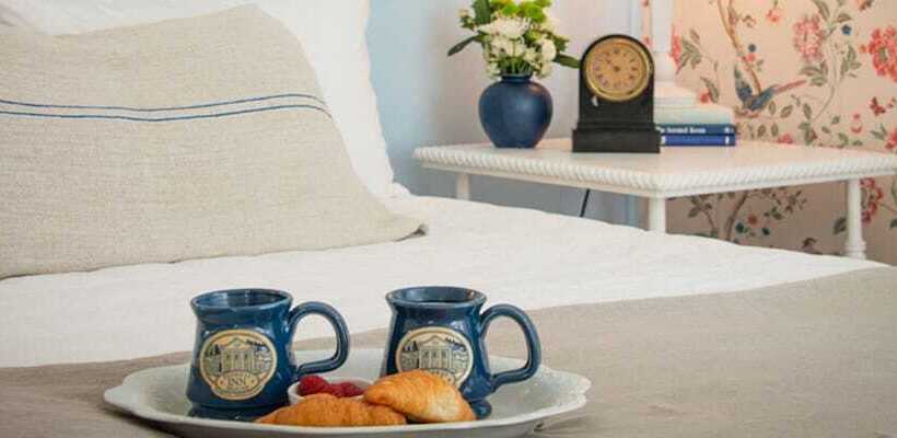 تختخواب و صبحانه Federal House Inn