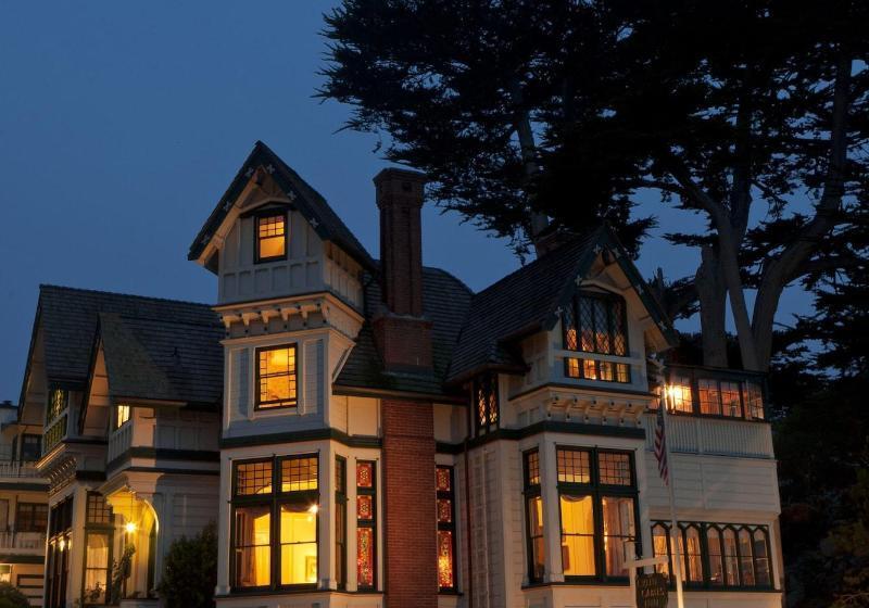 مبيت وإفطار Green Gables Inn, A Four Sisters Inn