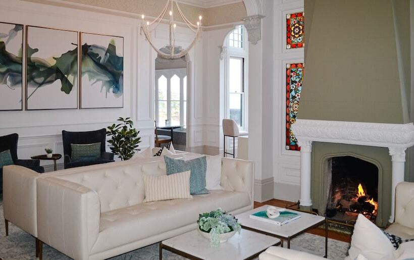 مبيت وإفطار Green Gables Inn, A Four Sisters Inn