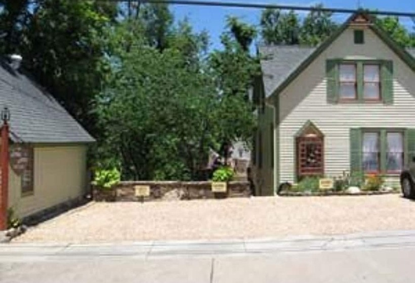 مبيت وإفطار Heart Of The Hills Inn