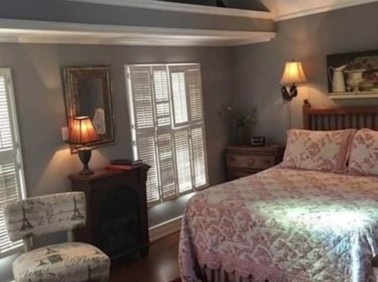 مبيت وإفطار Heart Of The Hills Inn