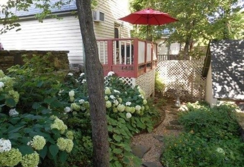 مبيت وإفطار Heart Of The Hills Inn