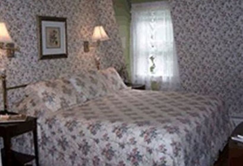 مبيت وإفطار House On Main Street