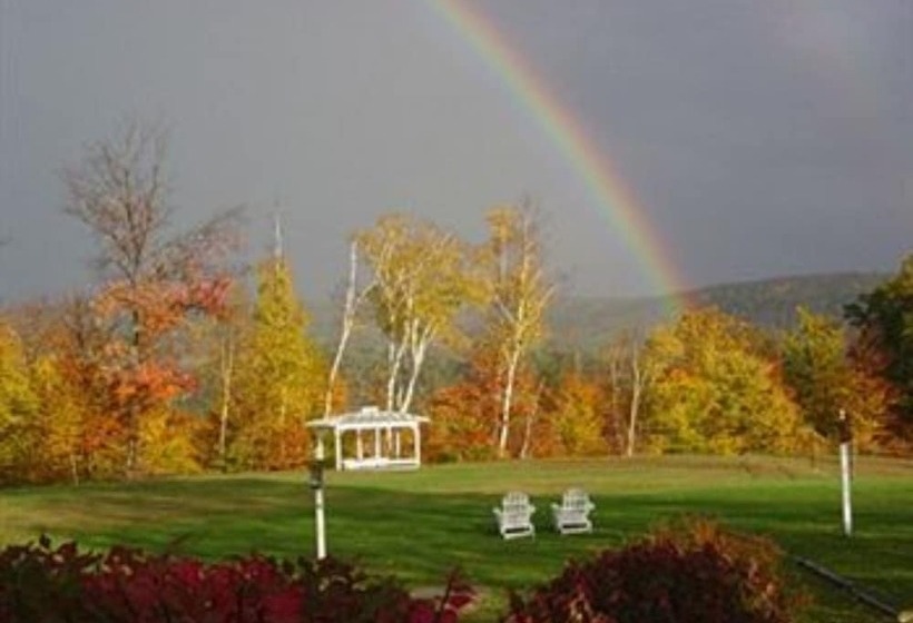 تختخواب و صبحانه Inn At Clearwater Pond
