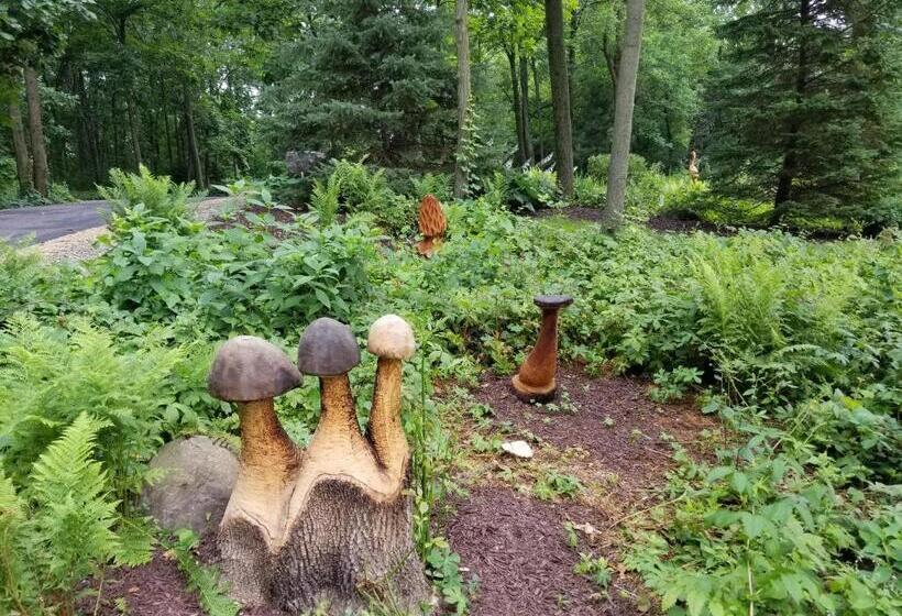 צימר Inn At Wawanissee Point