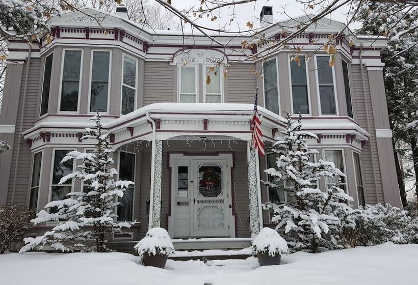 ベッドアンドブレックファースト Blackberry Inn