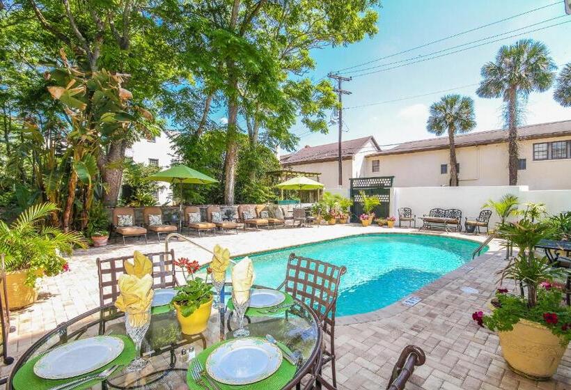 The Kenwood Inn Oldest Bed And Breakfast, St Augustine Historic District