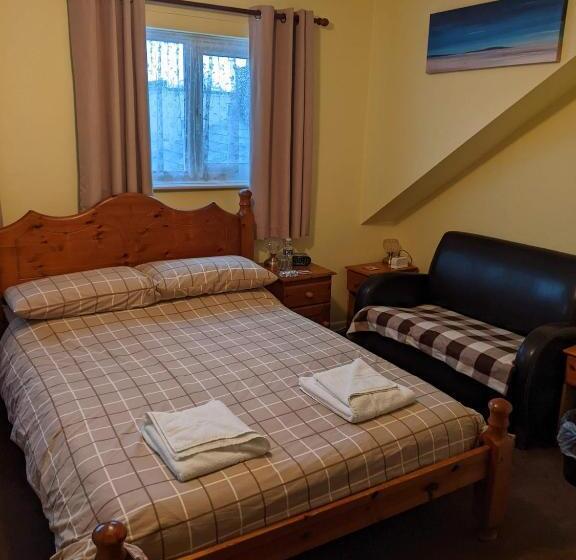 مبيت وإفطار Kingswinford Guest House