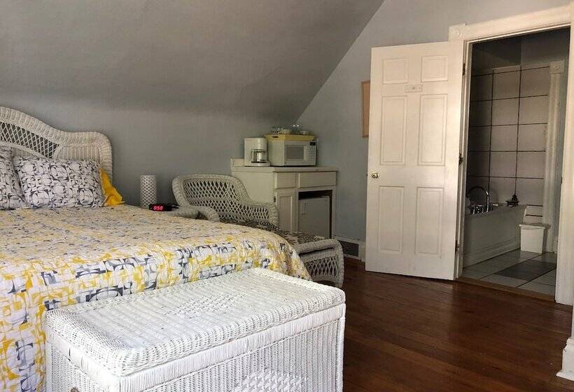 مبيت وإفطار Lucy's Place