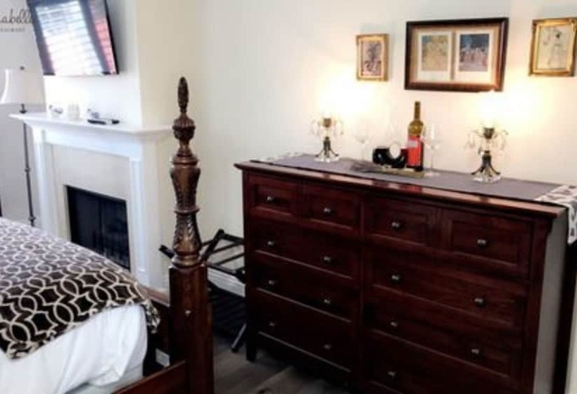 مبيت وإفطار Mirabelle Inn & Restaurant