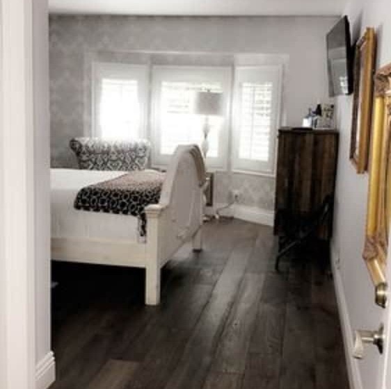 مبيت وإفطار Mirabelle Inn & Restaurant