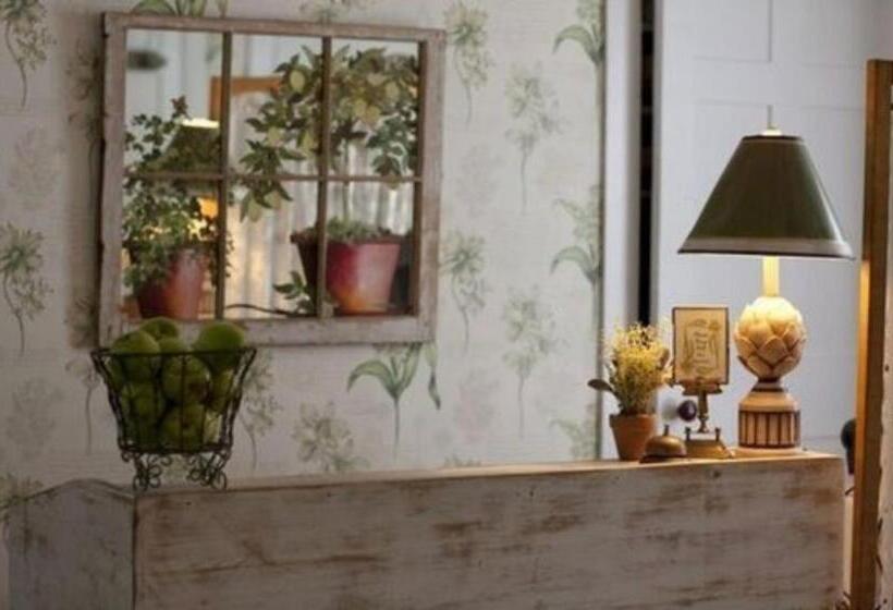 مبيت وإفطار The Monadnock Inn