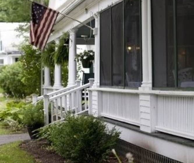 مبيت وإفطار The Monadnock Inn