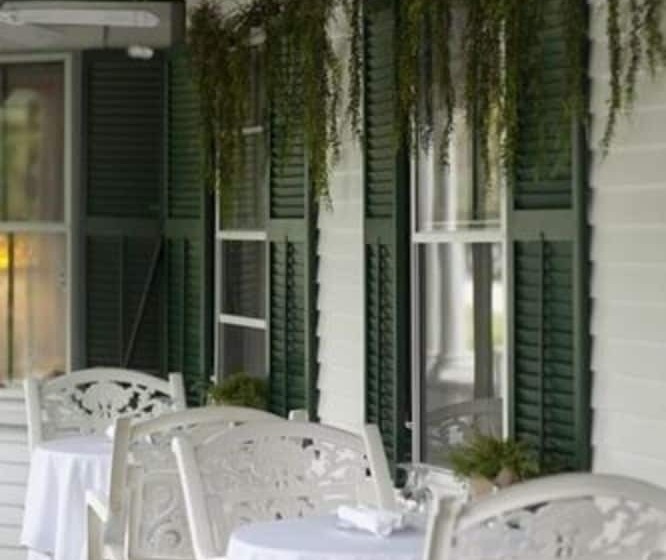 مبيت وإفطار The Monadnock Inn